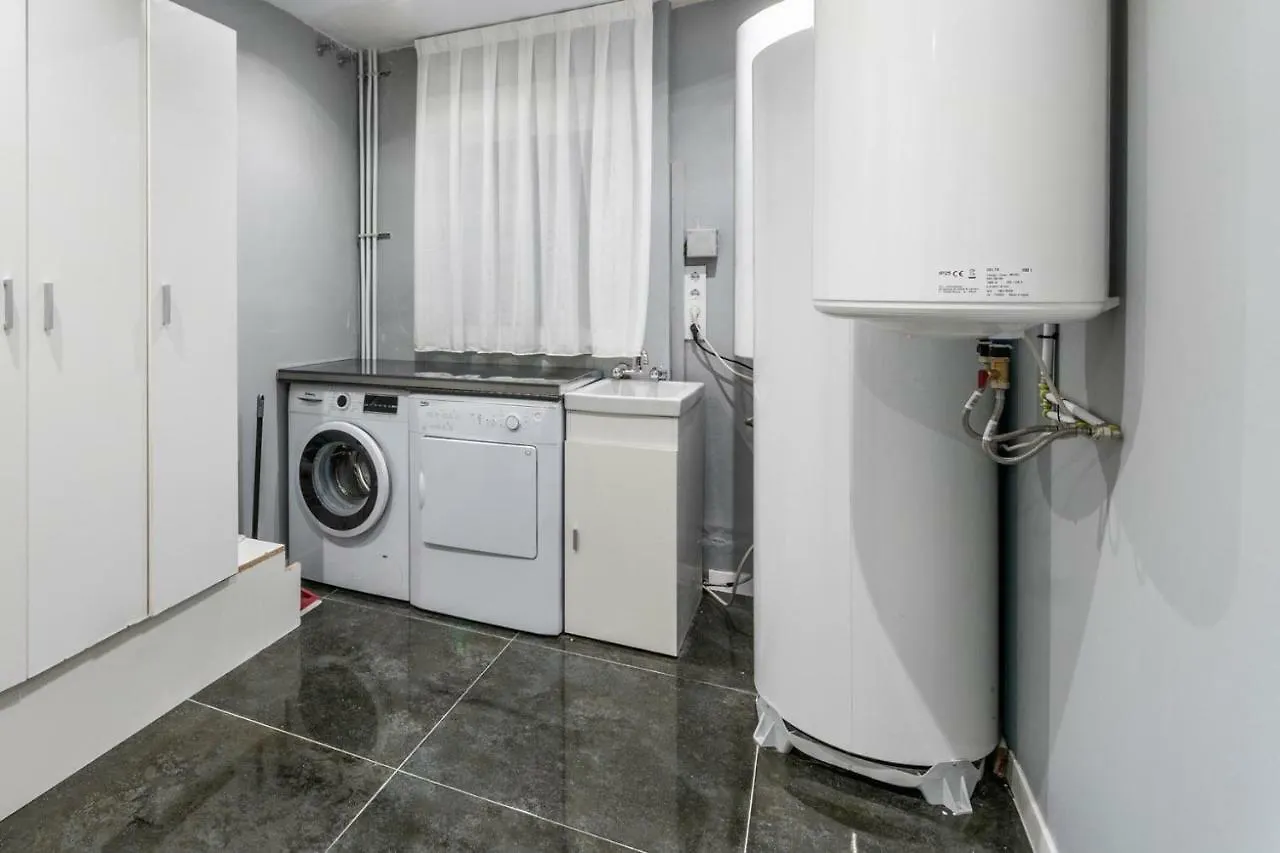 Luxurious Villa Marly III To Two Minutes The Beach Castelldefels