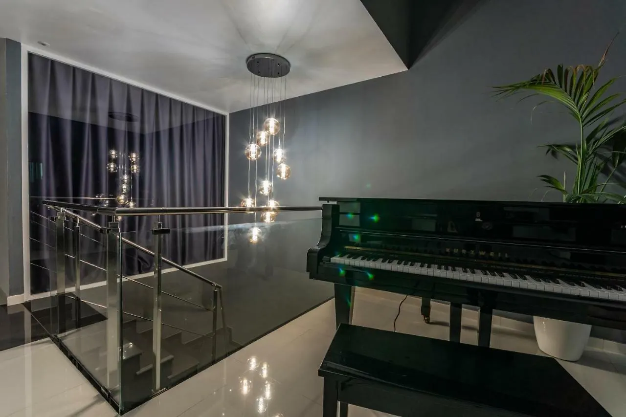 Luxurious Villa Marly III To Two Minutes The Beach Castelldefels Holiday home